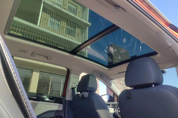 Used Volkswagen ID.6 CROZZ 2021 Long-Range PRO Edition Interior 2