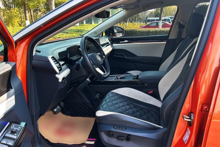 Used Volkswagen ID.6 CROZZ 2021 First Edition Interior 4