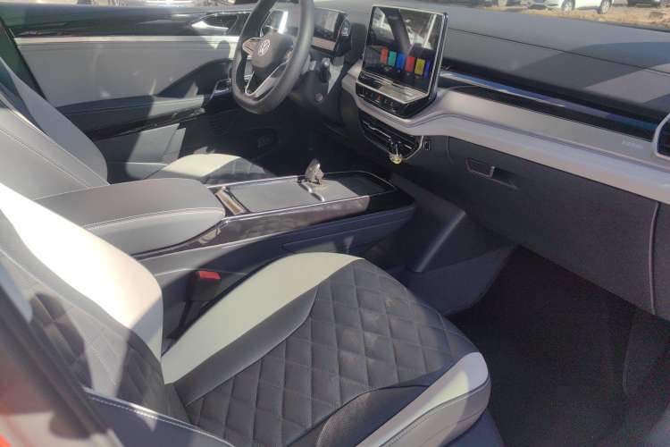 Used Volkswagen ID.6 CROZZ 2021 Long-Range PRO Edition Interior 4