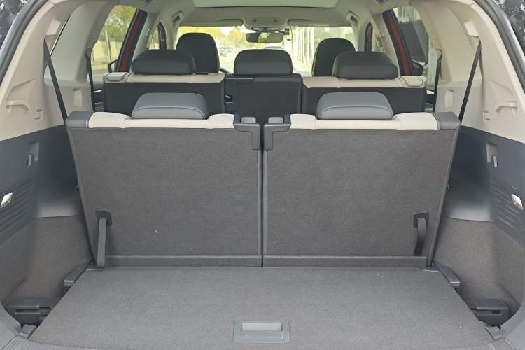 Used Volkswagen ID.6 CROZZ 2021 First Edition Interior 4
