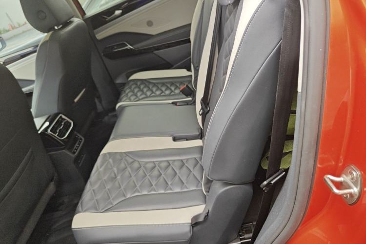 Used Volkswagen ID.6 CROZZ 2021 First Edition Interior 4