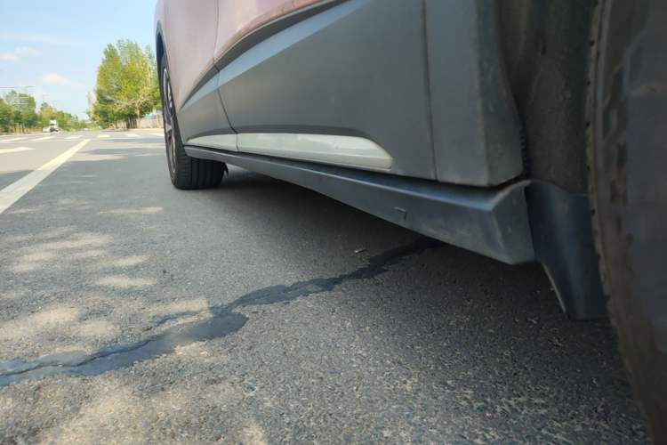 Used Volkswagen ID.6 CROZZ 2021 Revised Version Long-Range PRO Edition Left Side Sill