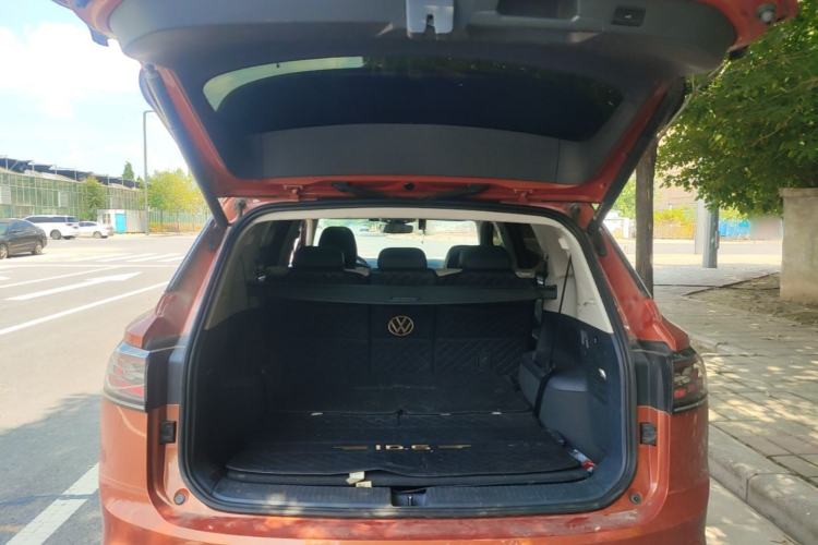 Used Volkswagen ID.6 CROZZ 2021 Revised Version Long-Range PRO Edition Trunk