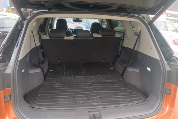 Used Volkswagen ID.6 CROZZ 2021 First Edition Trunk