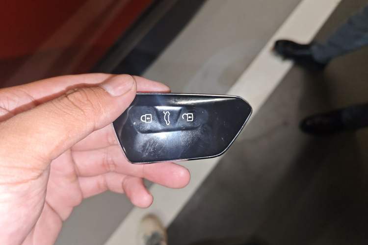 Used Volkswagen ID.6 CROZZ 2021 Long-Range PURE+ Edition Vehicle Key