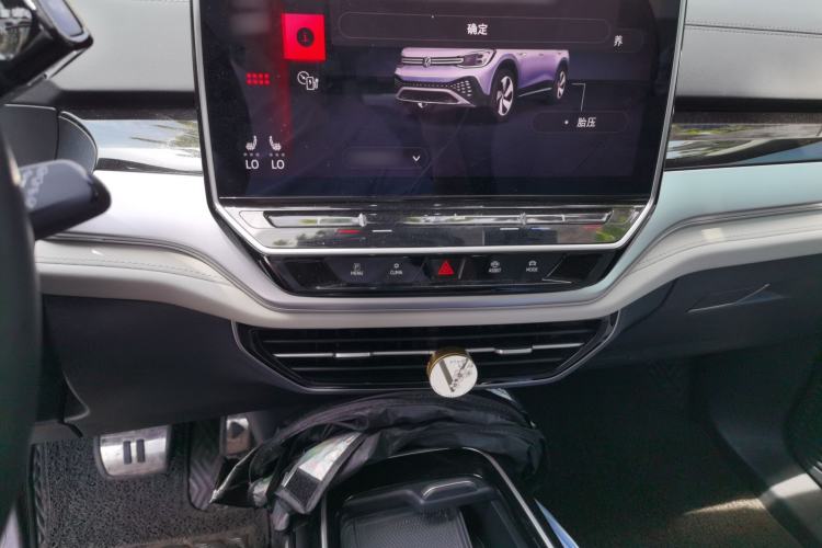 Used Volkswagen ID.6 CROZZ 2021 Long-Range PRO Edition Audio And AC Panel