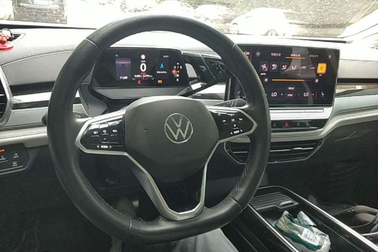 Used Volkswagen ID.6 CROZZ 2021 Long-Range PURE+ Edition Center Console