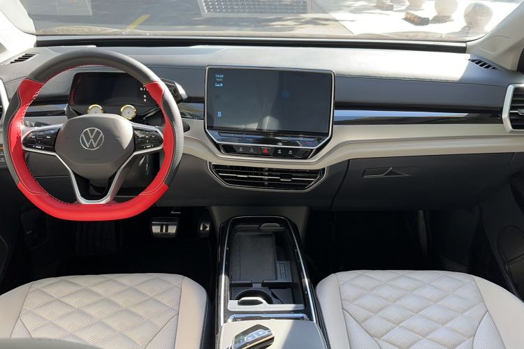 Used Volkswagen ID.6 CROZZ 2021 Long-Range PRO Edition Center Console