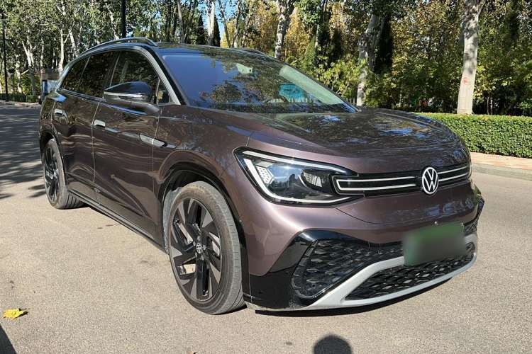 Used Volkswagen ID.6 CROZZ 2021 Long-Range PRO Edition Front Right 45 Deg