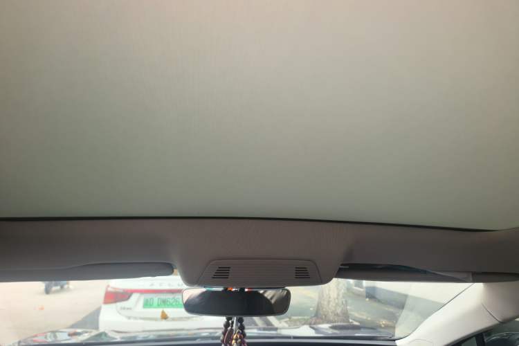 Used Volkswagen ID.6 CROZZ 2021 Long-Range PRO Edition Headliner
