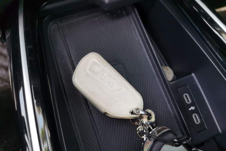 Used Volkswagen ID.6 CROZZ 2021 Long-Range PRO Edition Interior 1
