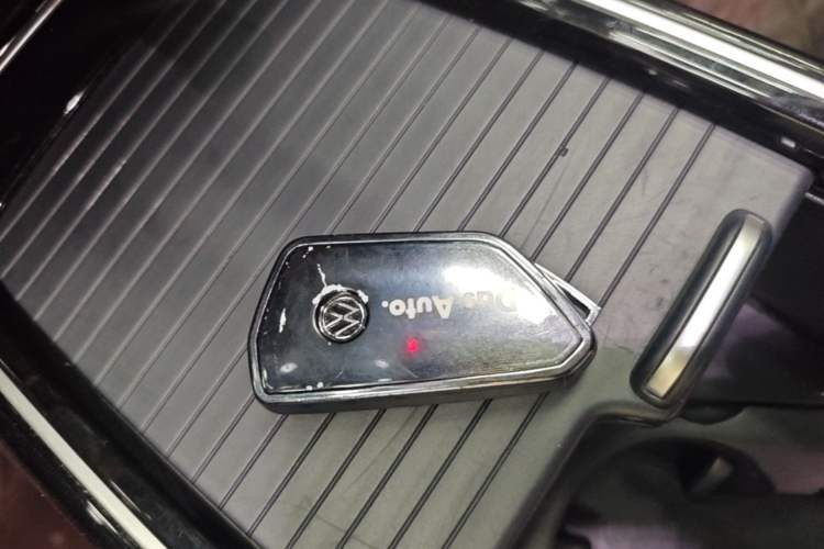 Used Volkswagen ID.6 CROZZ 2021 Long-Range PURE+ Edition Interior 1