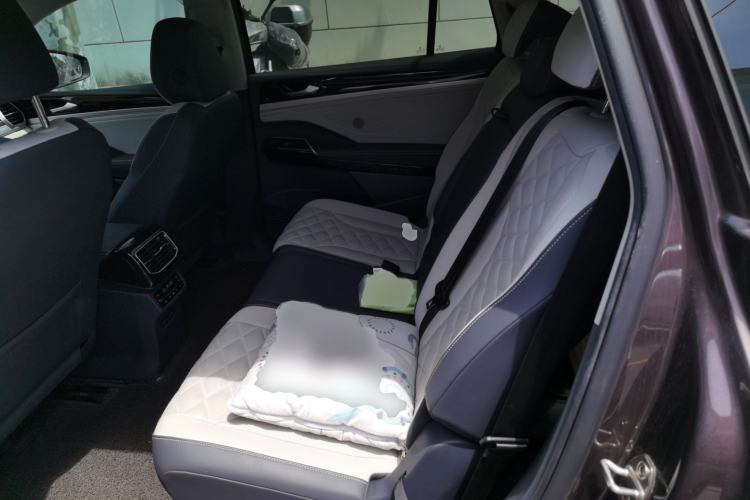 Used Volkswagen ID.6 CROZZ 2021 Long-Range PRO Edition Interior 4