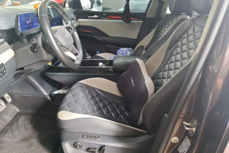 Used Volkswagen ID.6 CROZZ 2021 Long-Range PRO Edition Left Front Seat