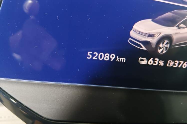 Used Volkswagen ID.6 CROZZ 2021 Long-Range PRO Edition Odometer Close Up