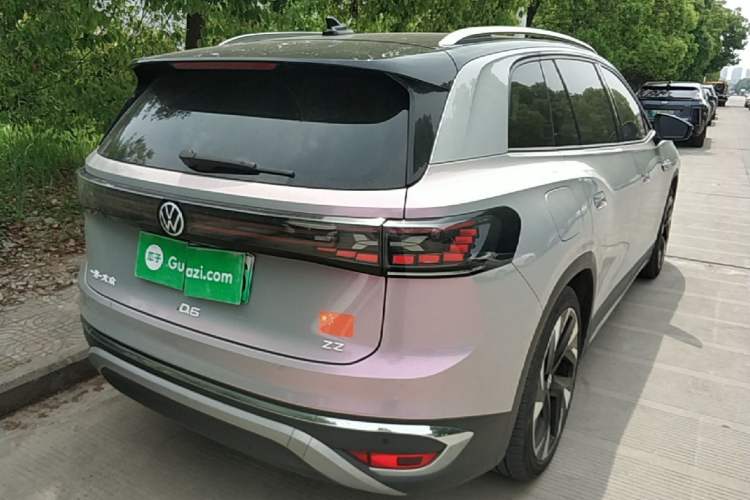 Used Volkswagen ID.6 CROZZ 2021 Long-Range PURE+ Edition Rear Right 45 Deg