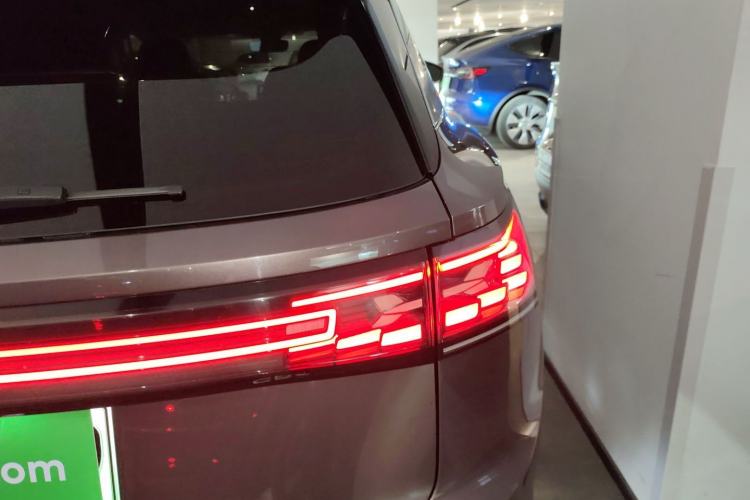 Used Volkswagen ID.6 CROZZ 2021 Long-Range PRO Edition Right Rear Taillight