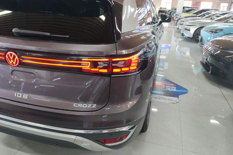 Used Volkswagen ID.6 CROZZ 2021 Long-Range PRO Edition Right Rear Taillight