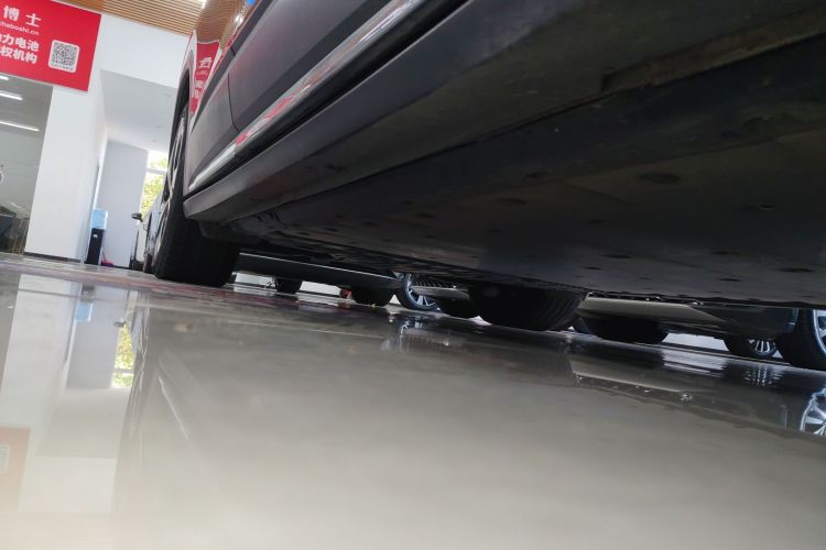 Used Volkswagen ID.6 CROZZ 2021 Long-Range PRO Edition Right Side Sill