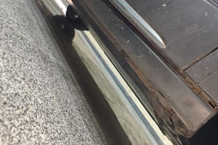 Used Volkswagen ID.6 CROZZ 2021 Long-Range PURE+ Edition Right Side Sill