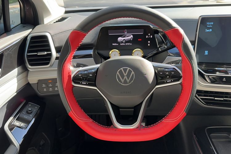 Used Volkswagen ID.6 CROZZ 2021 Long-Range PRO Edition Steering Wheel