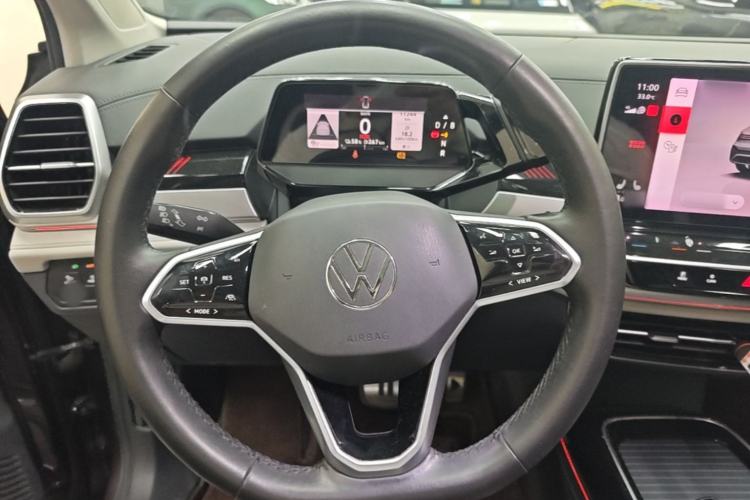 Used Volkswagen ID.6 CROZZ 2021 Long-Range PURE+ Edition Steering Wheel