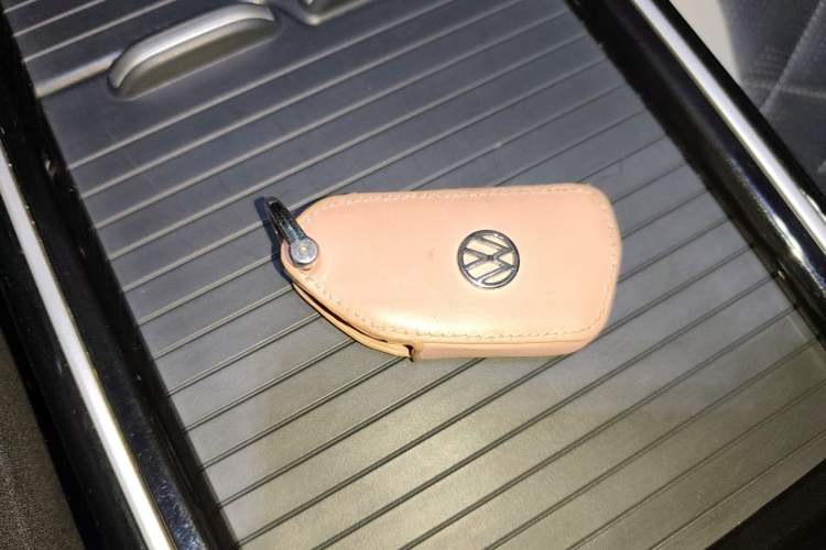 Used Volkswagen ID.6 CROZZ 2021 Long-Range PRO Edition Vehicle Key