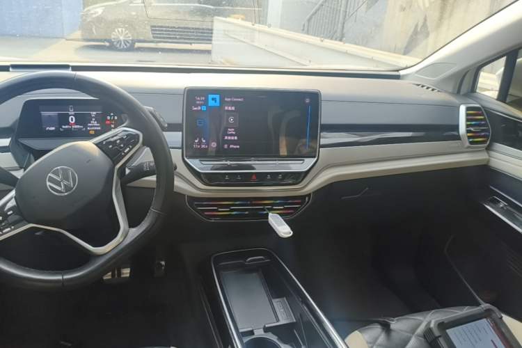 Used Volkswagen ID.6 CROZZ 2021 Long-Range PRO Edition Audio And AC Panel