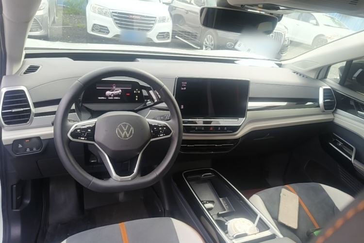 Used Volkswagen ID.6 CROZZ 2021 High-Performance PRIME Edition Center Console