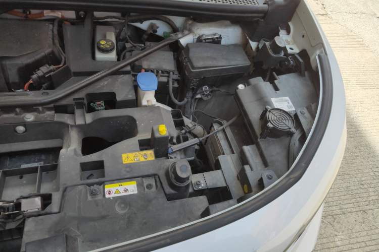 Used Volkswagen ID.6 CROZZ 2021 Long-Range PRO Edition Engine Bay Left