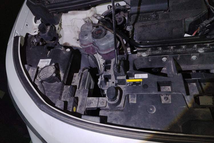 Used Volkswagen ID.6 CROZZ 2021 Long-Range PRO Edition Engine Bay Right