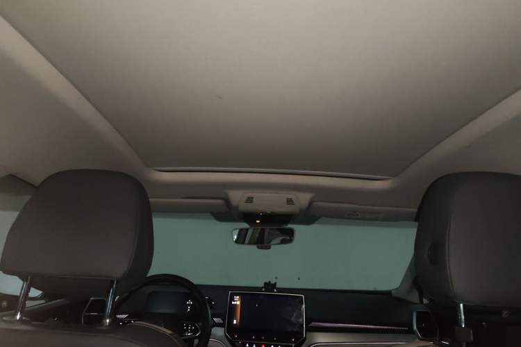 Used Volkswagen ID.6 CROZZ 2021 Long-Range PRO Edition Headliner