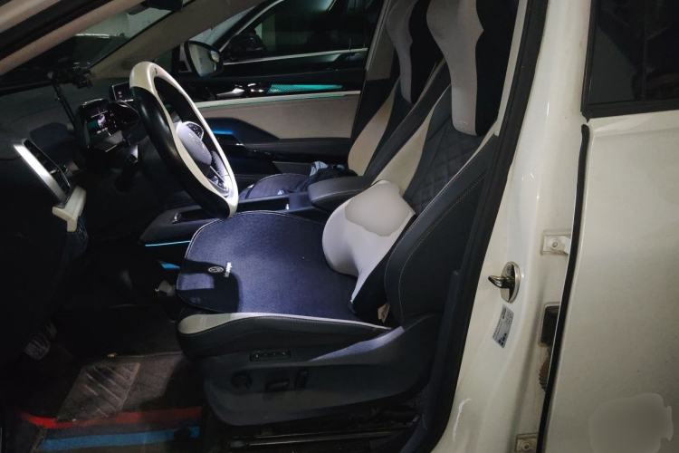 Used Volkswagen ID.6 CROZZ 2021 Long-Range PRO Edition Left Front Seat