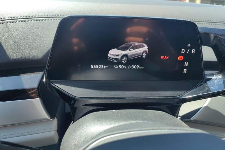 Used Volkswagen ID.6 CROZZ 2021 Revised Version Long-Range PRO Edition Odometer Close Up