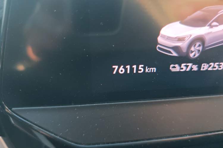 Used Volkswagen ID.6 CROZZ 2021 Revised Version Long-Range PRO Edition Odometer Close Up