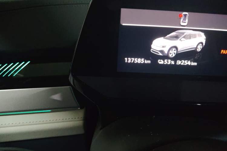 Used Volkswagen ID.6 CROZZ 2021 Long-Range PRO Edition Odometer Close Up