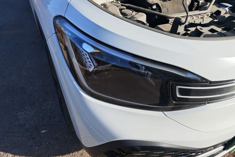 Used Volkswagen ID.6 CROZZ 2021 Revised Version Long-Range PRO Edition Right Front Headlight
