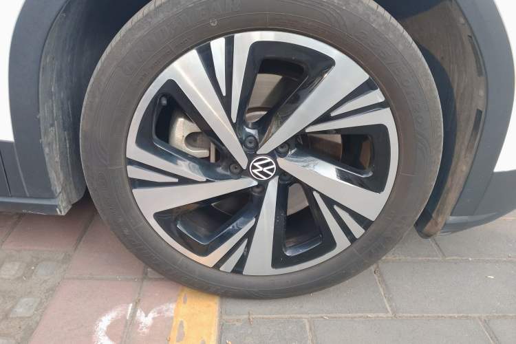 Used Volkswagen ID.6 CROZZ 2021 Revised Version Long-Range PRO Edition Right Front Wheel Hub