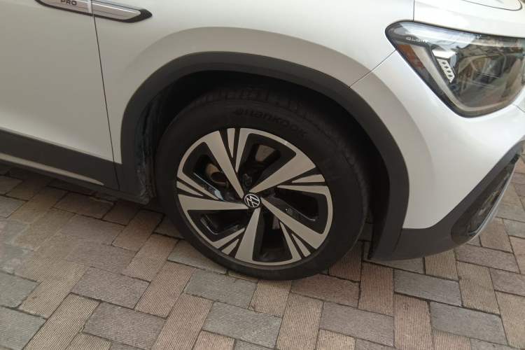 Used Volkswagen ID.6 CROZZ 2021 Revised Version Long-Range PURE+ Edition Right Front Wheel Hub