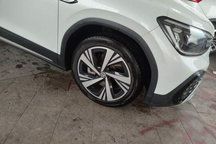 Used Volkswagen ID.6 CROZZ 2021 Long-Range PRO Edition Right Front Wheel Hub