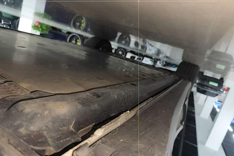 Used Volkswagen ID.6 CROZZ 2021 Long-Range PRO Edition Right Side Sill