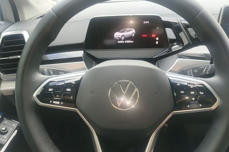 Used Volkswagen ID.6 CROZZ 2021 High-Performance PRIME Edition Steering Wheel
