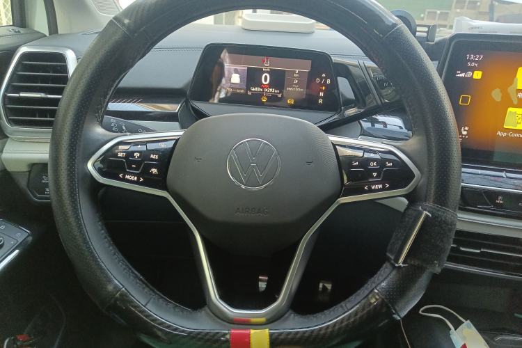 Used Volkswagen ID.6 CROZZ 2021 High-Performance PRIME Edition Steering Wheel