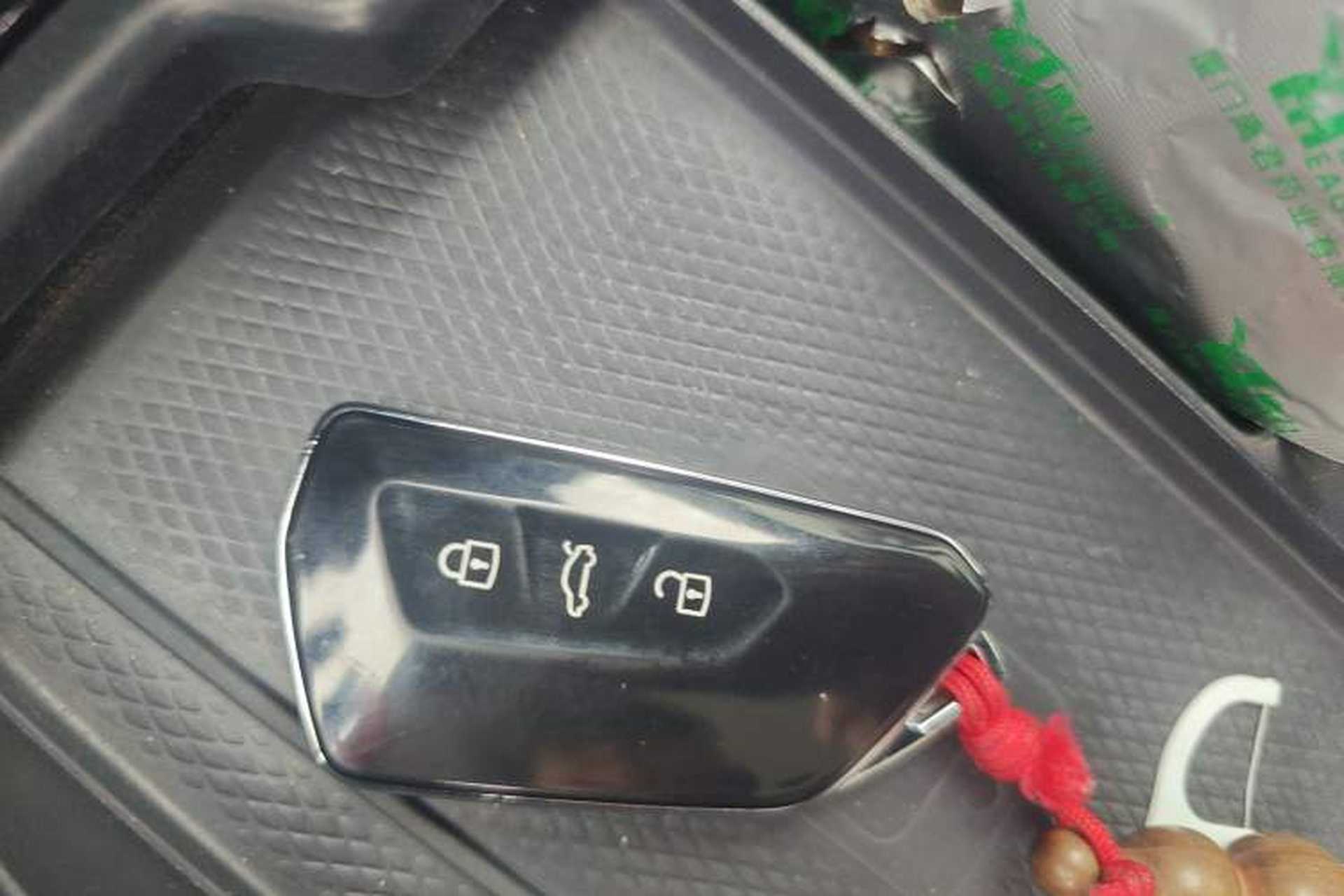 Used Volkswagen ID.6 CROZZ 2021 Long-Range PURE+ Edition Vehicle Key