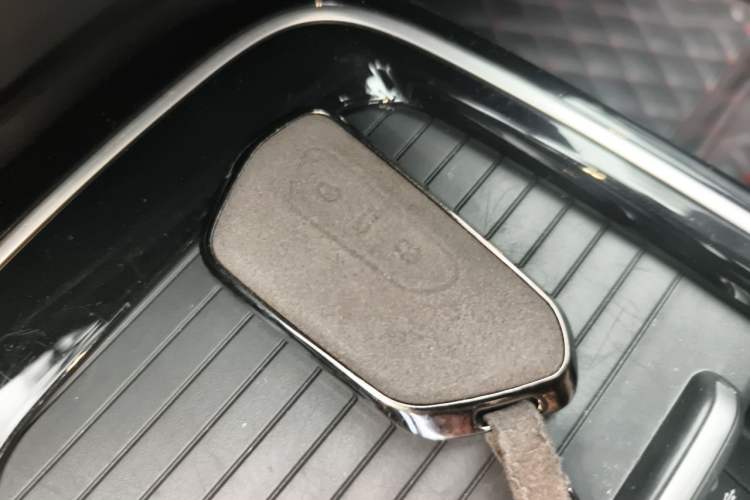 Used Volkswagen ID.6 CROZZ 2021 Long-Range PRO Edition Vehicle Key
