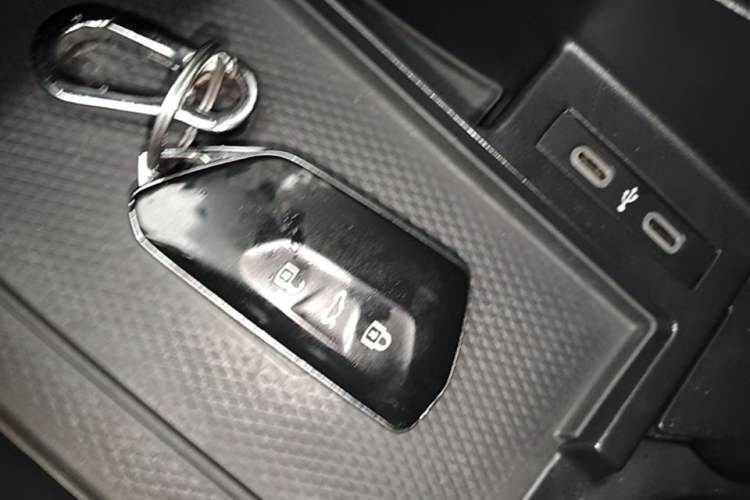 Used Volkswagen ID.6 CROZZ 2021 High-Performance PRIME Edition Vehicle Key