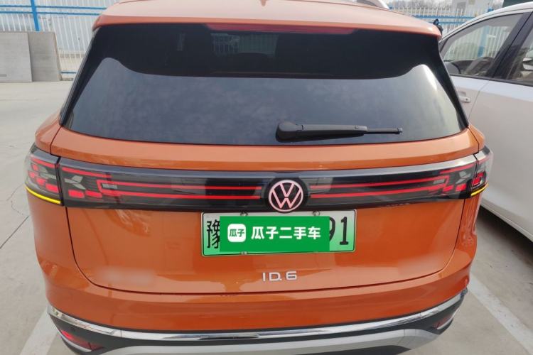 Used Volkswagen ID.6 CROZZ 2021 Long-Range PRO Edition Exterior 4