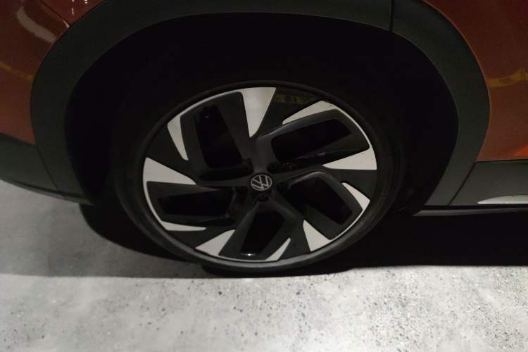 Used Volkswagen ID.6 CROZZ 2021 Long-Range PURE+ Edition Exterior 8