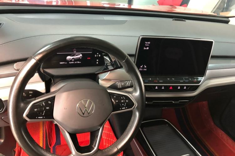 Used Volkswagen ID.6 CROZZ 2021 Long-Range PURE+ Edition Interior 2