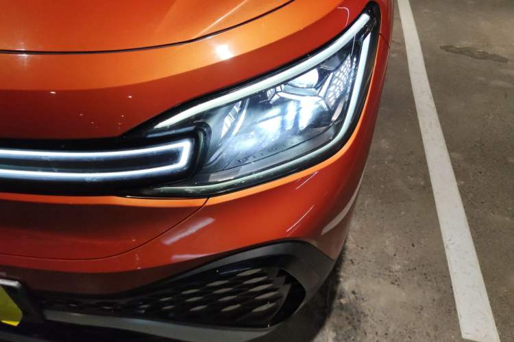 Used Volkswagen ID.6 CROZZ 2021 Long-Range PURE+ Edition Left Front Headlight